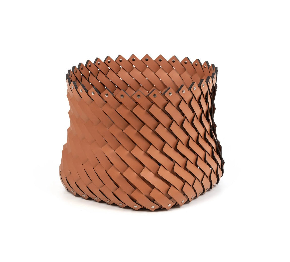 pinetti leather basket in camel square