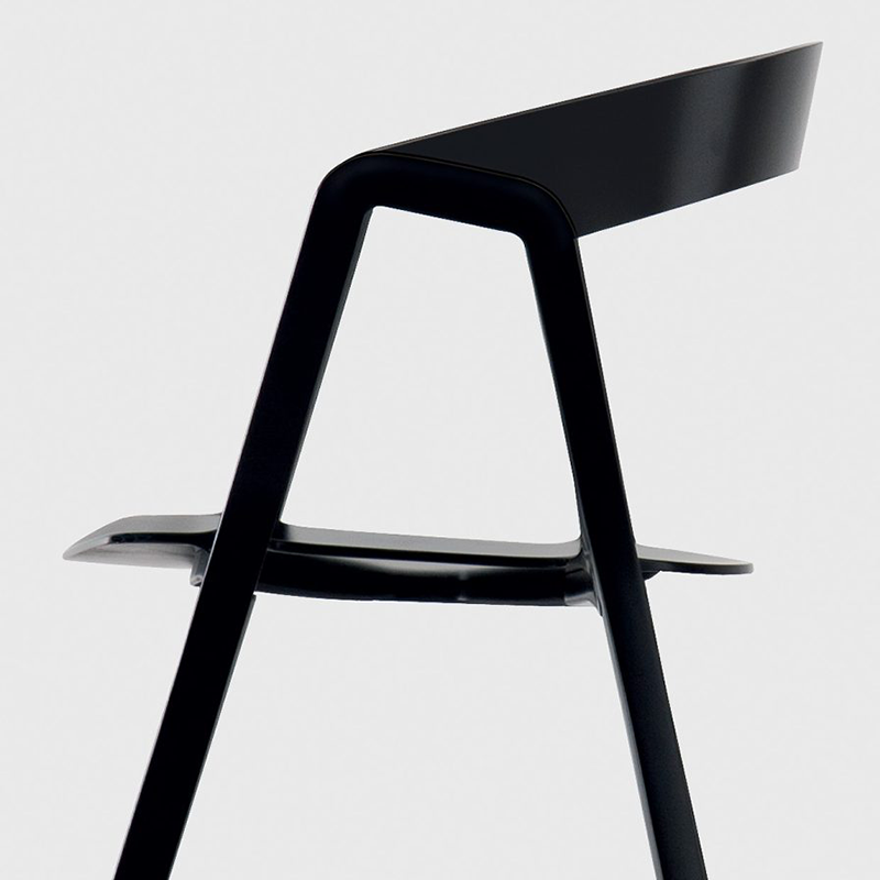 Compas Armchair Kristalia