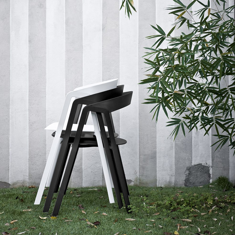 Compas Armchair Kristalia