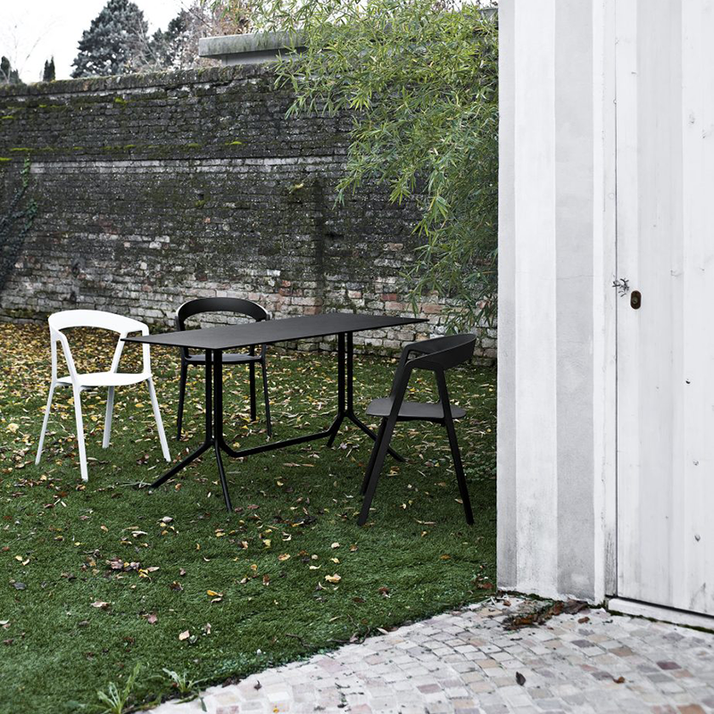 Compas Armchair Kristalia