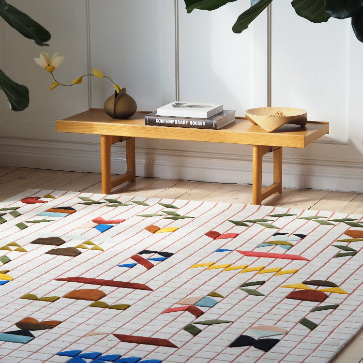 Echoes rug white