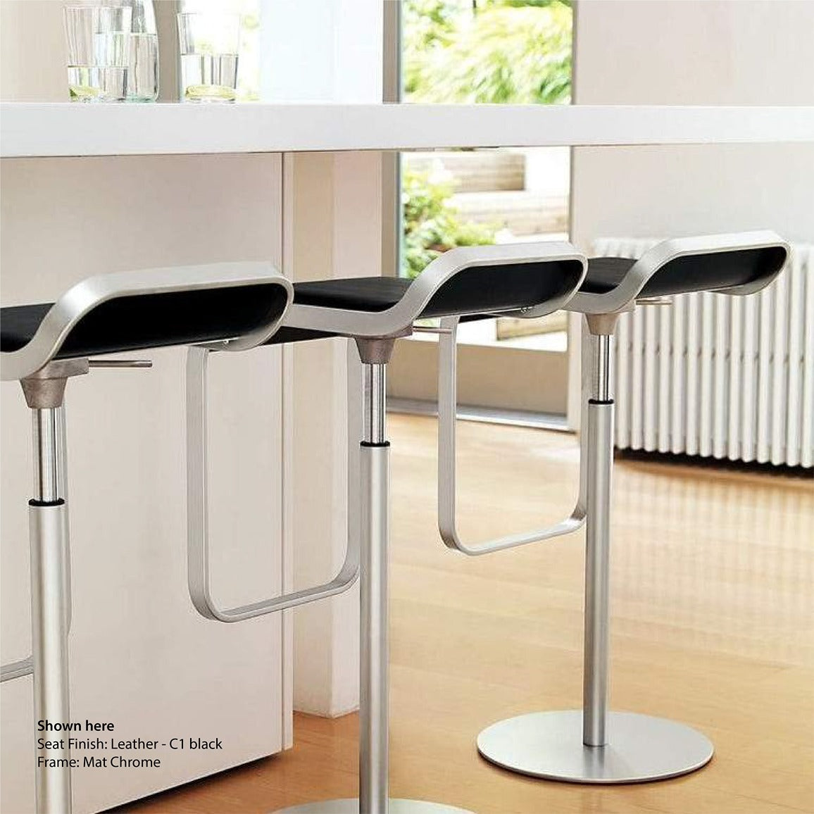 Lem piston stool chrome base black seat