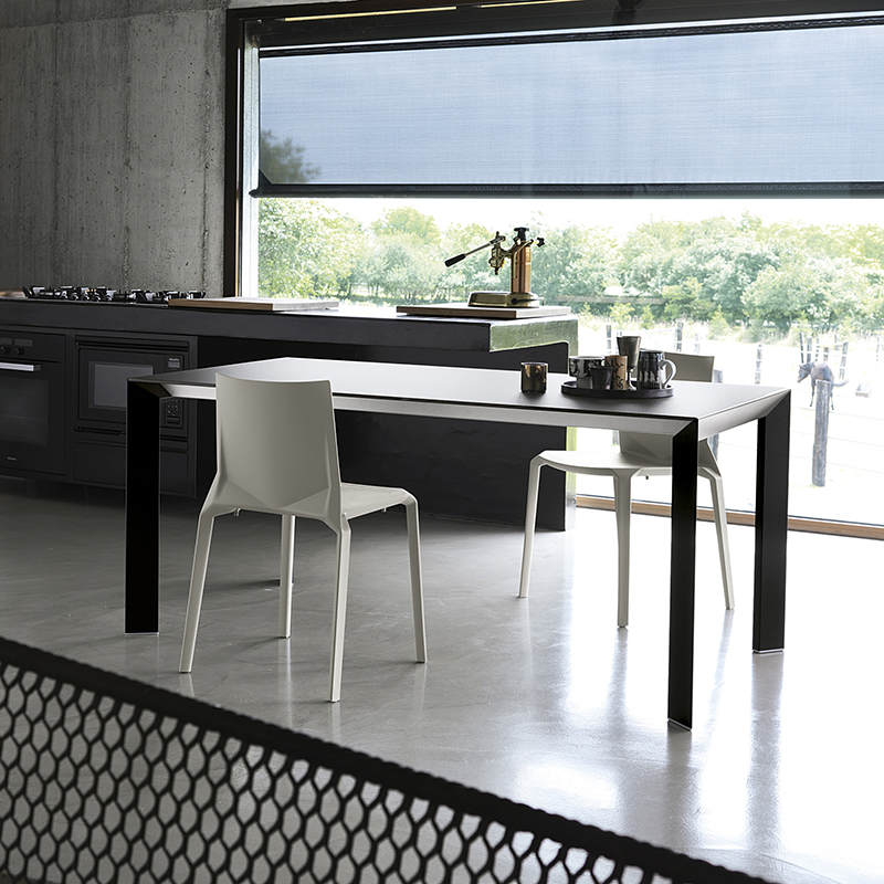 Plana Stackable Chair Kristalia