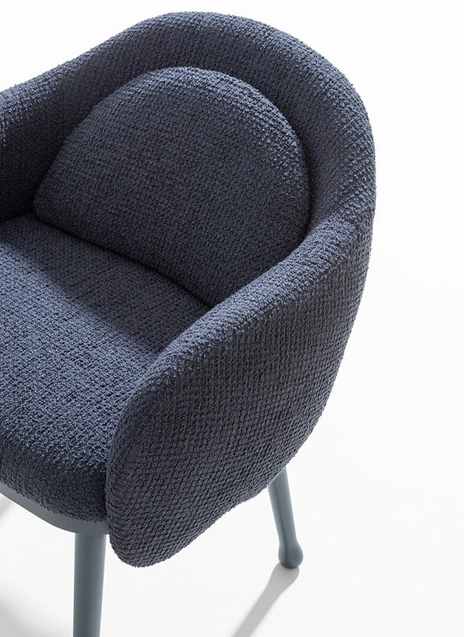 Corolla Armchair 270