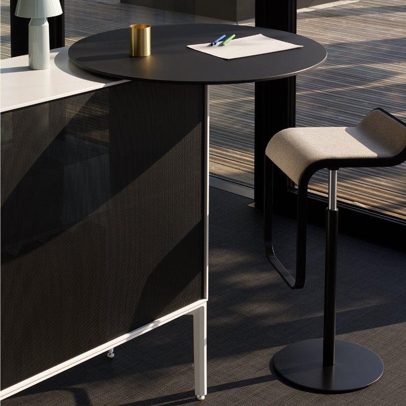 Modular office furniture