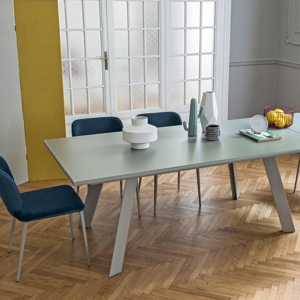 alexander extendable dining table in glass by Midj