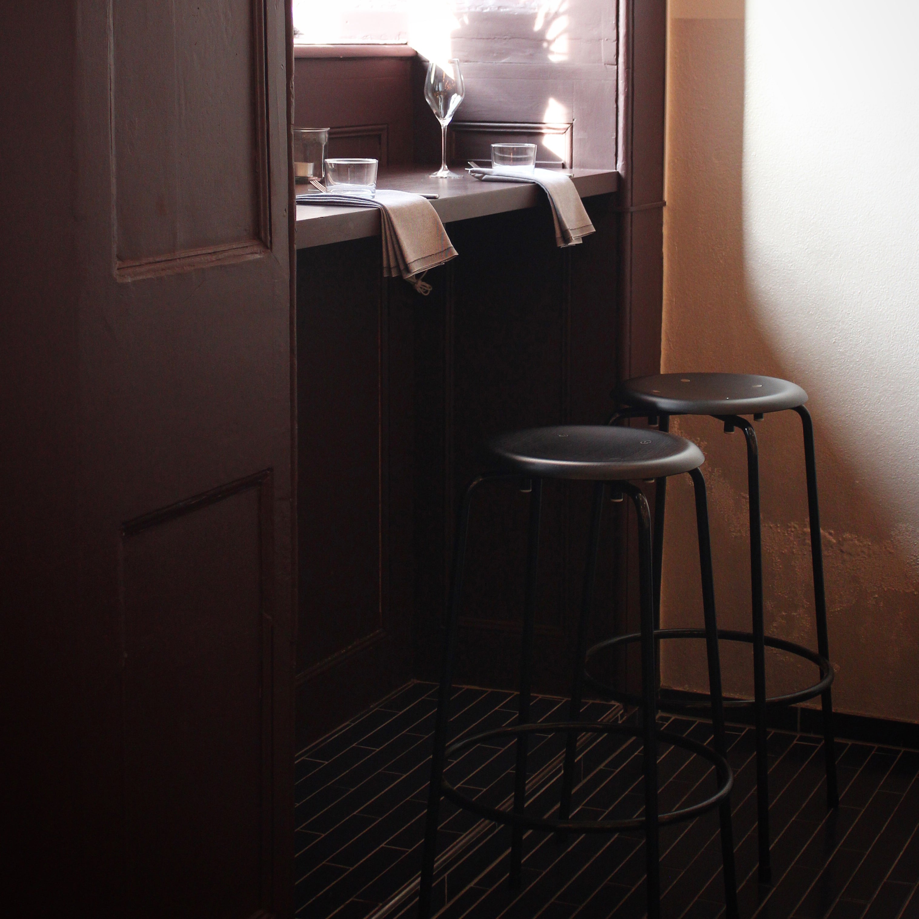 modern luxury furniture