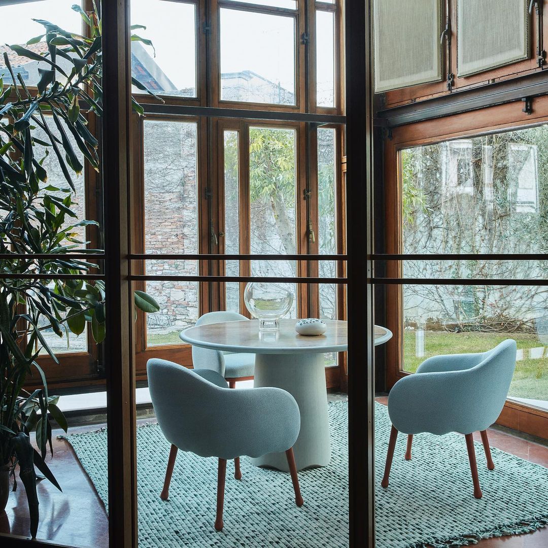 Exploring Materials for Luxury Dining Chairs