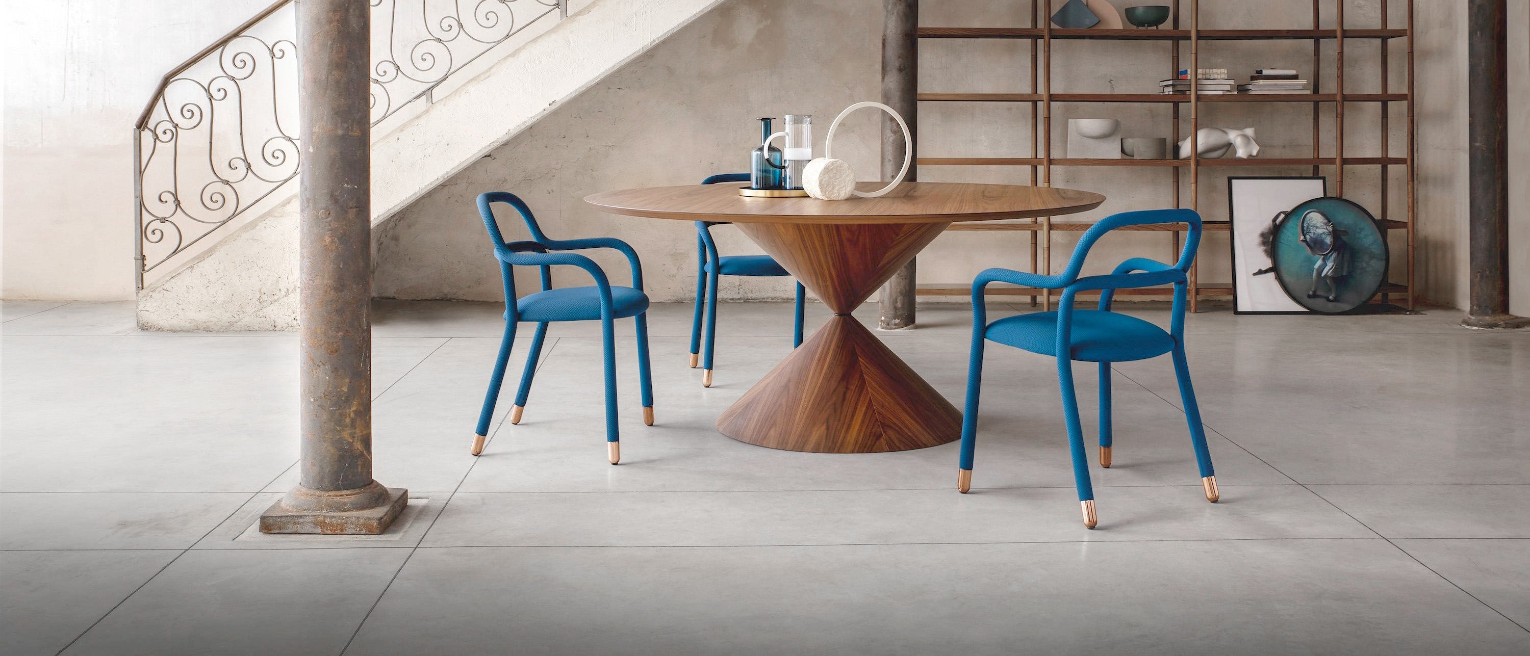 Versatile Round Dining Tables: Seamlessly Adapting From Breakfast to Dinner