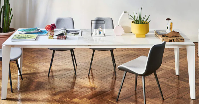 Contemporary Homes’ Extendable Dining Tables: Space-Saving Solutions