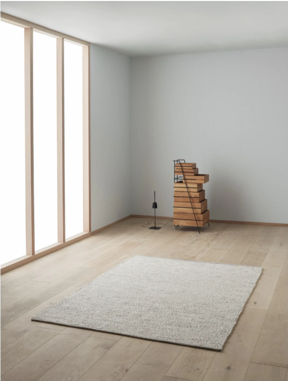 Agner  Linie Rugs