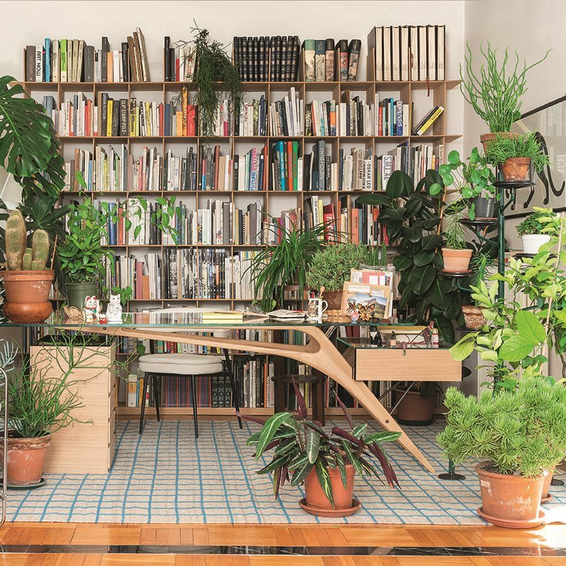 Cavour Desk by Zanotta in natural oak office