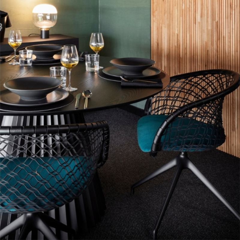 Plisse table Midj