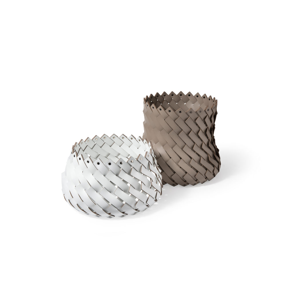 2 pinetti baskets white and tan large 