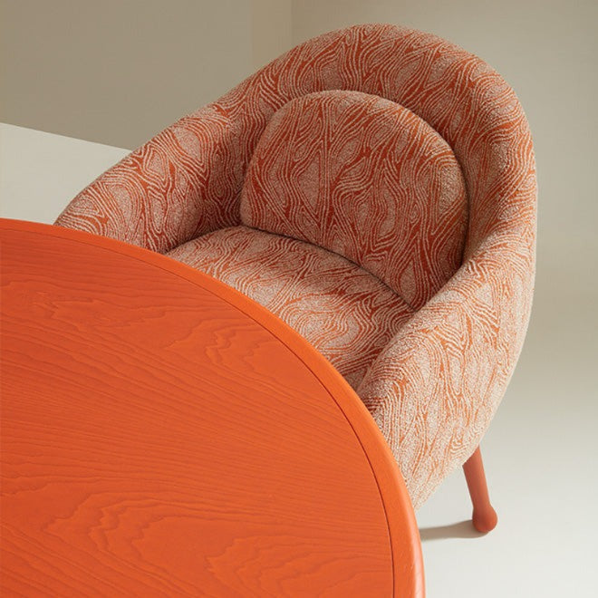 Corolla Armchair 270