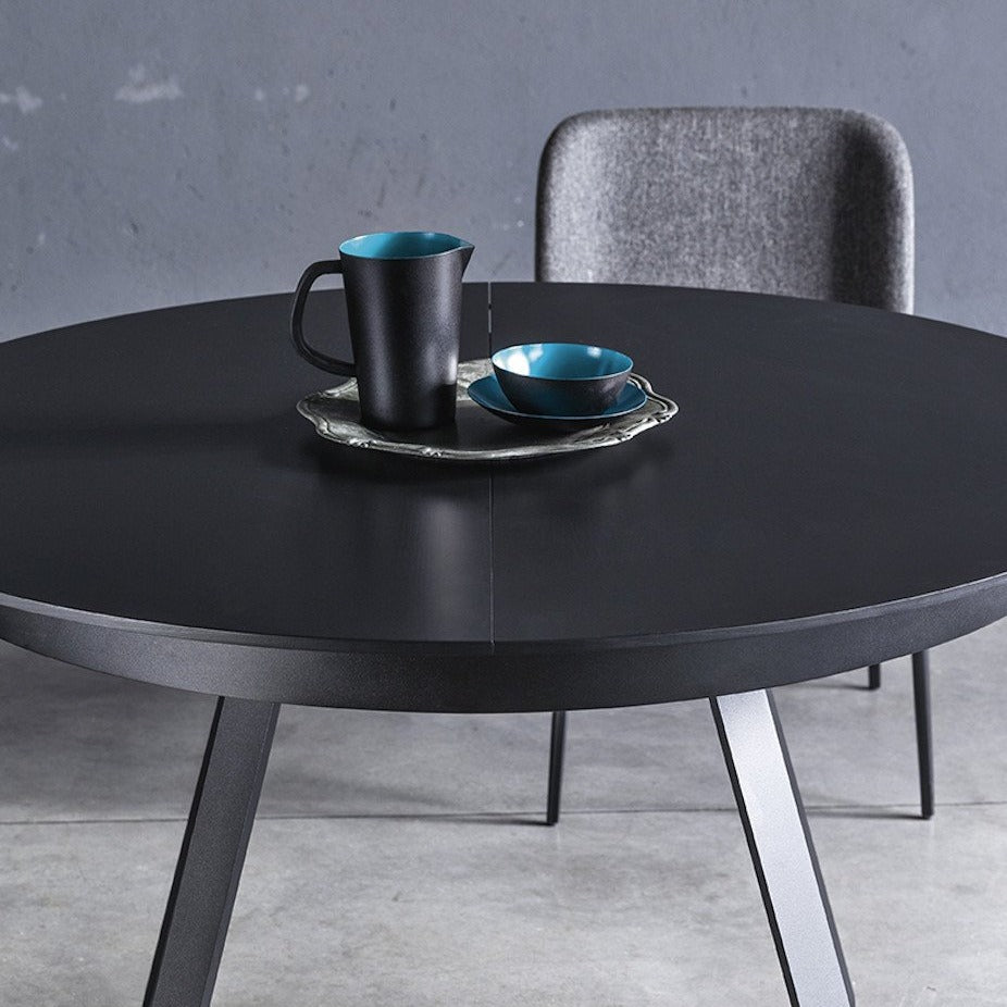 round extendable dining table